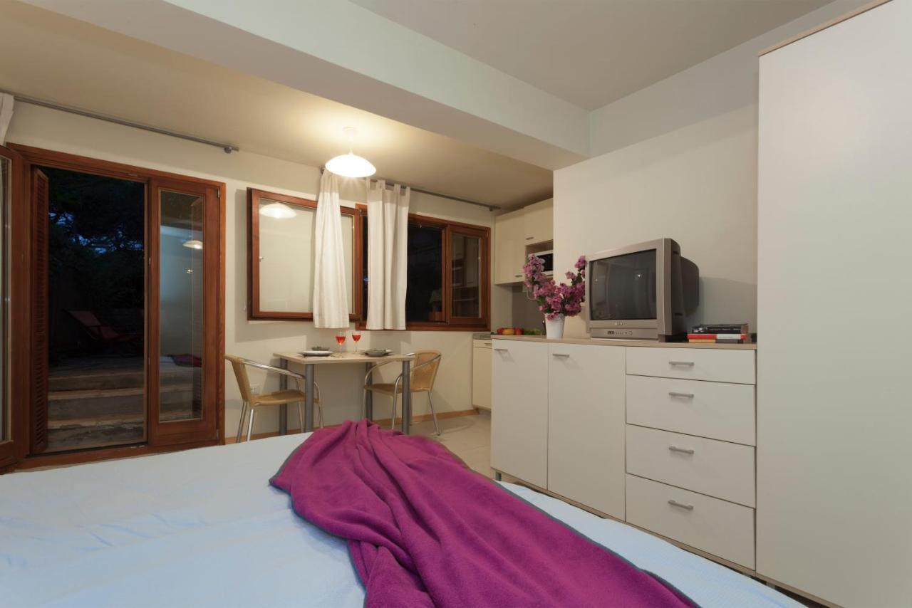 Studio Green Garden Borik Rovinj Luaran gambar